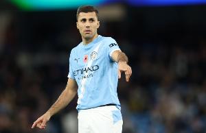 加泰电台：曼城不希望罗德里谈判拖太久，弗里克已致电球员